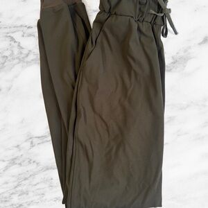lululemon athletica Olive Joggers
